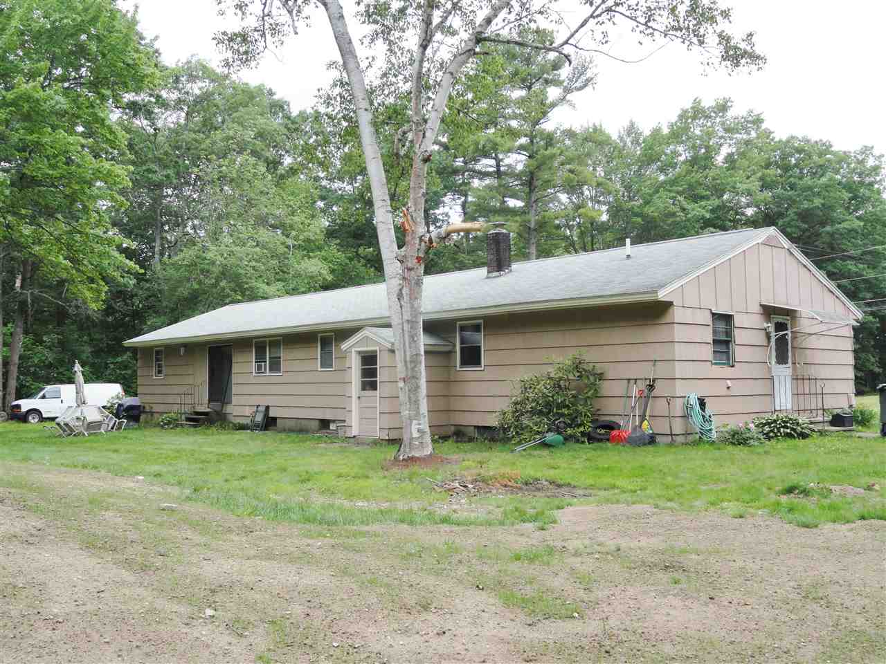65 Farmer Road Hooksett, NH 03106 - Photo 5 of 26 Gallery Image 5