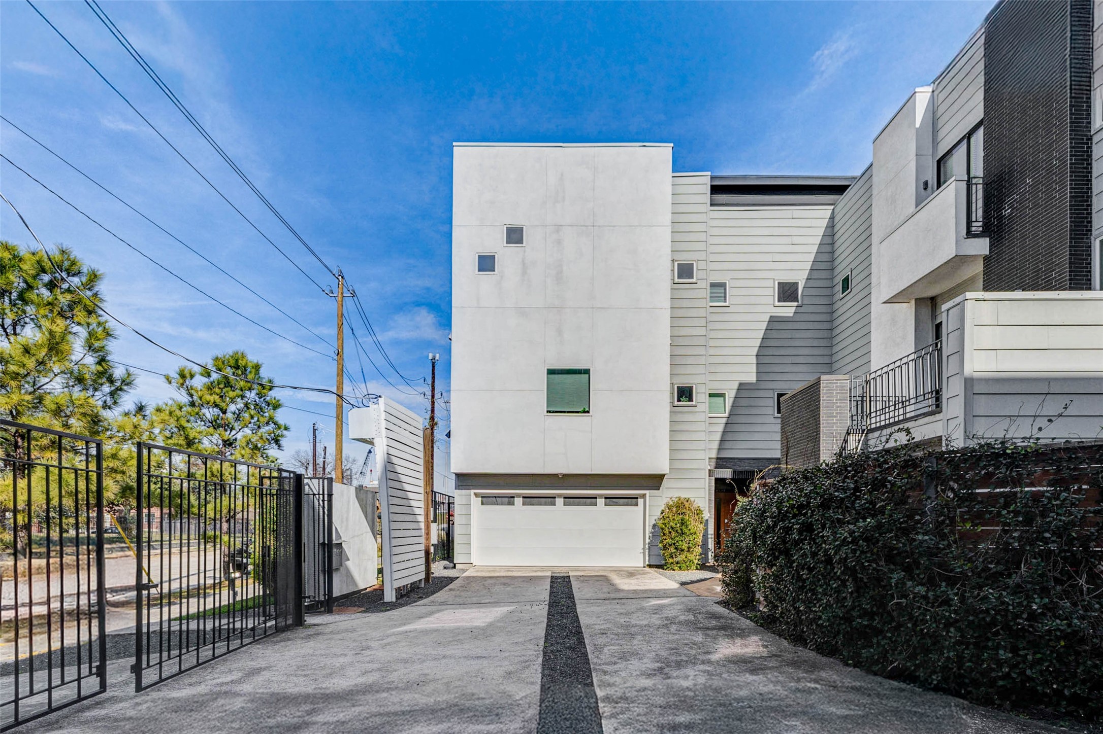 4115 Chartres Street Houston, TX 77004 - Photo 3 of 50 a view of a house with a street