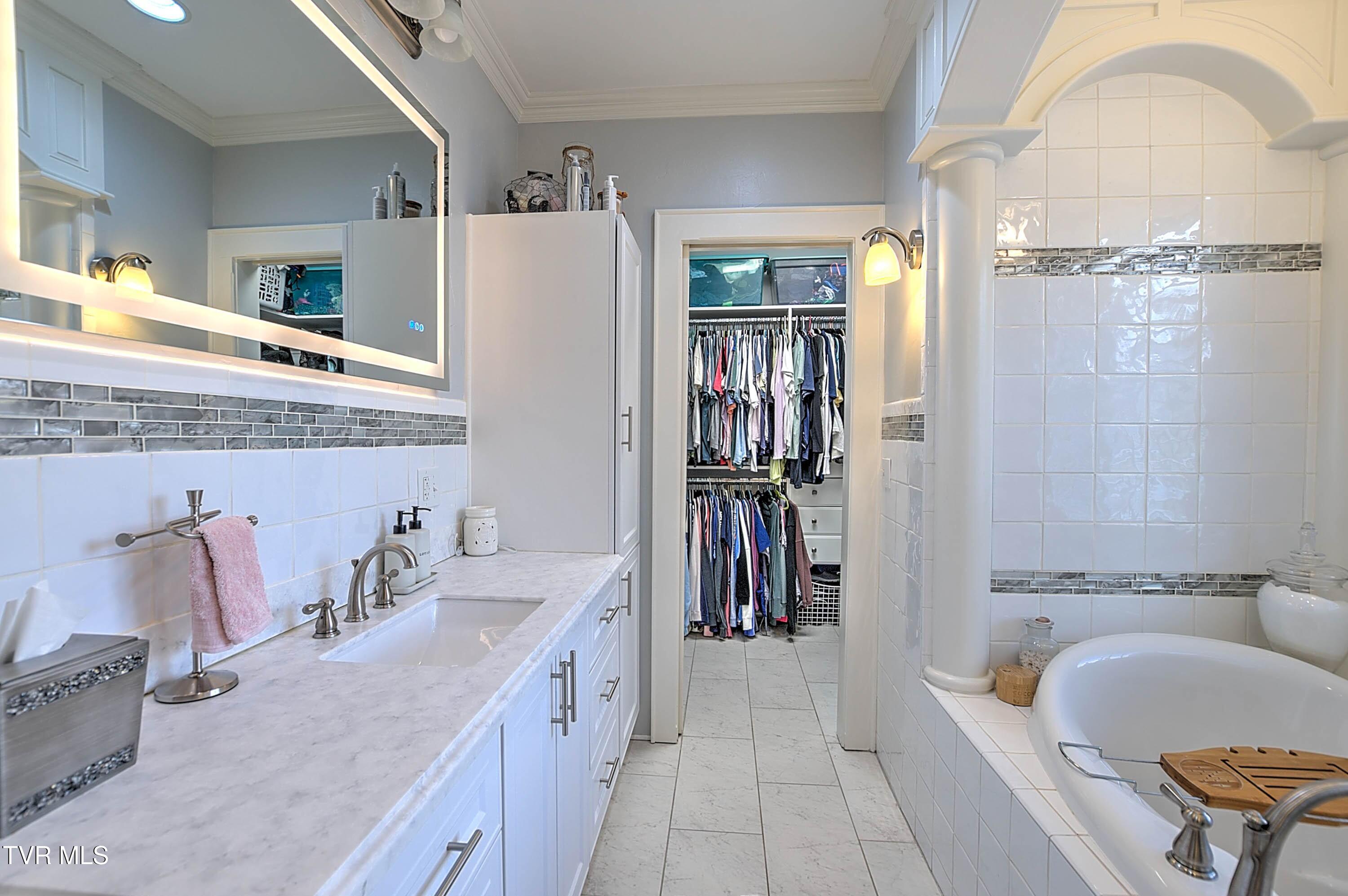 24479 Reflection Lane Abingdon, VA 24210 - Photo 52 of 114 photo_052