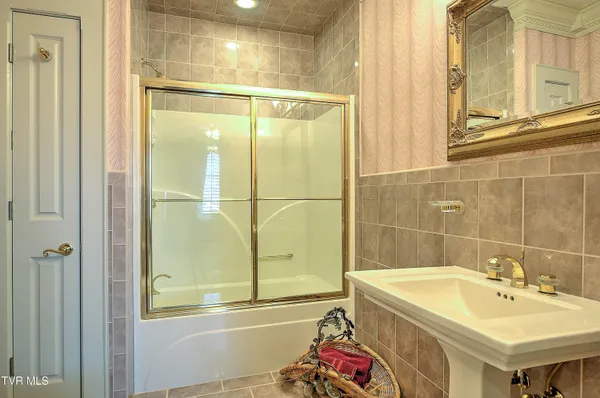 $2,195,000 | 24479 Reflection Lane, Abingdon, VA 24210