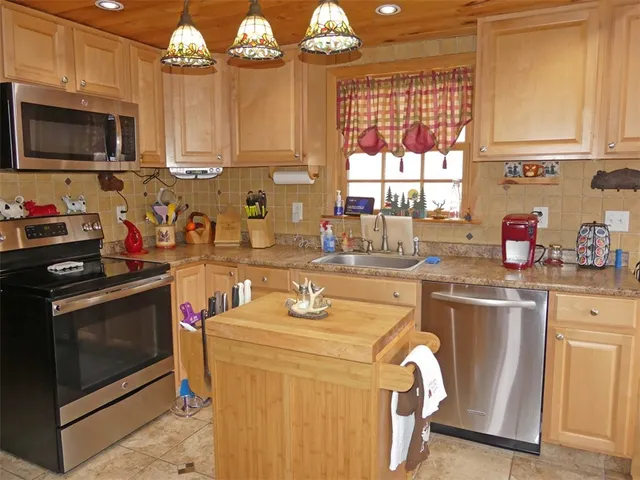 $619,000 | Undisclosed Address, Andes, NY 13731