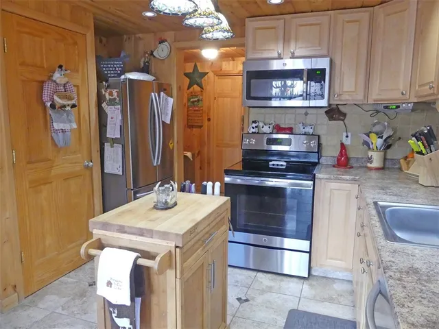 $619,000 | Undisclosed Address, Andes, NY 13731