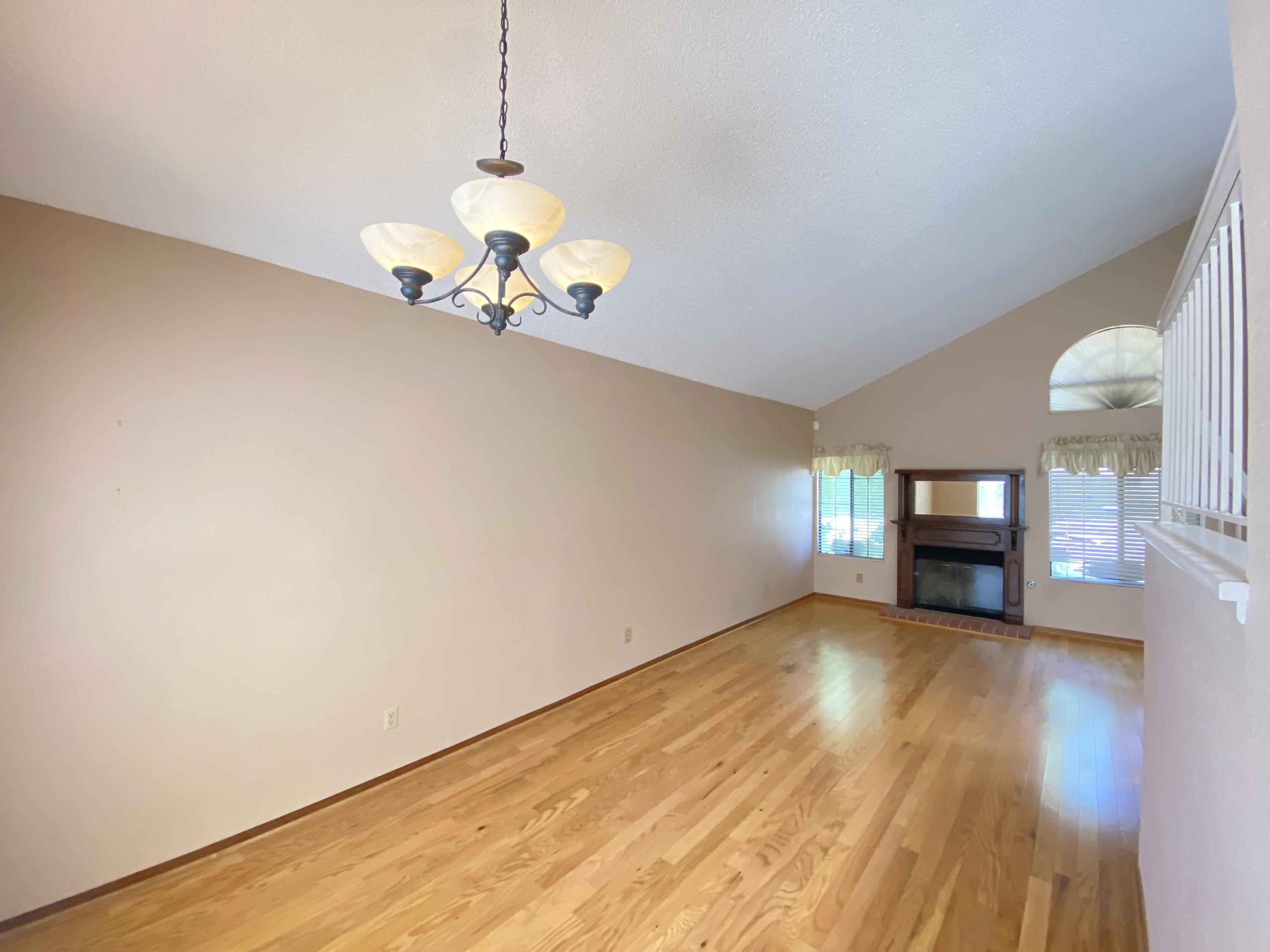 44126 Dusty Road Lancaster, CA 93536 - Photo 3 of 16 IMG_7861