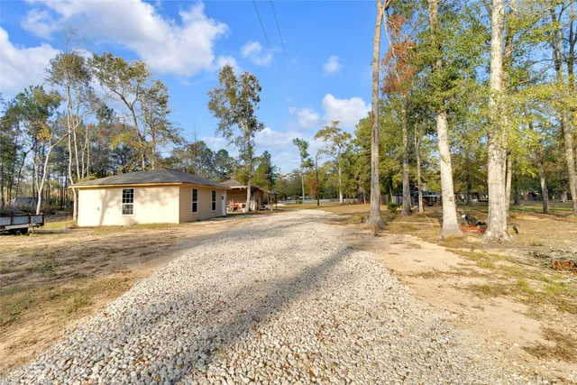 $1,200 | 1300 Campbell Acres Road, Cleveland, TX 77328