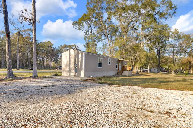 $1,200 | 1300 Campbell Acres Road, Cleveland, TX 77328