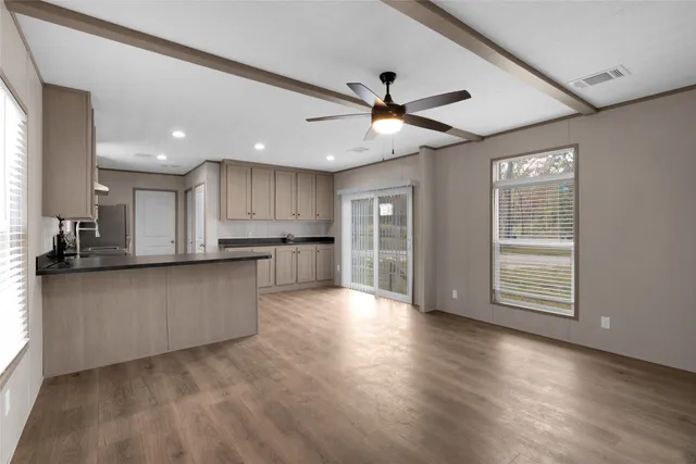 $1,200 | 1300 Campbell Acres Road, Cleveland, TX 77328