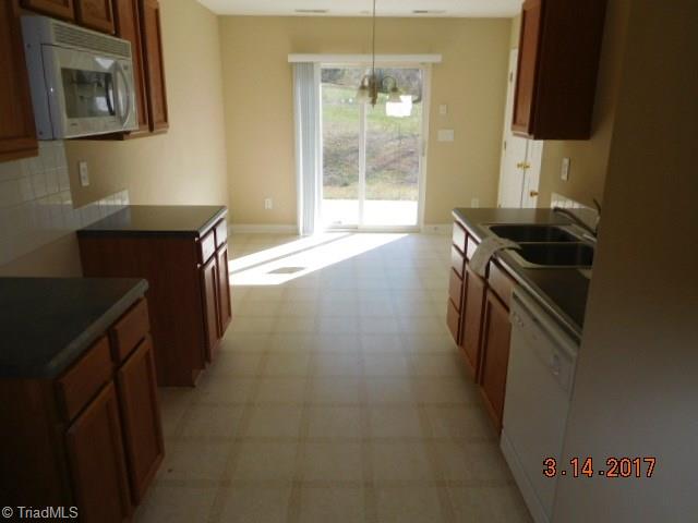 3615 Tea Berry Ridge Road Winston-Salem, NC 27127 - Photo 8 of 14 Kitchen/Dining