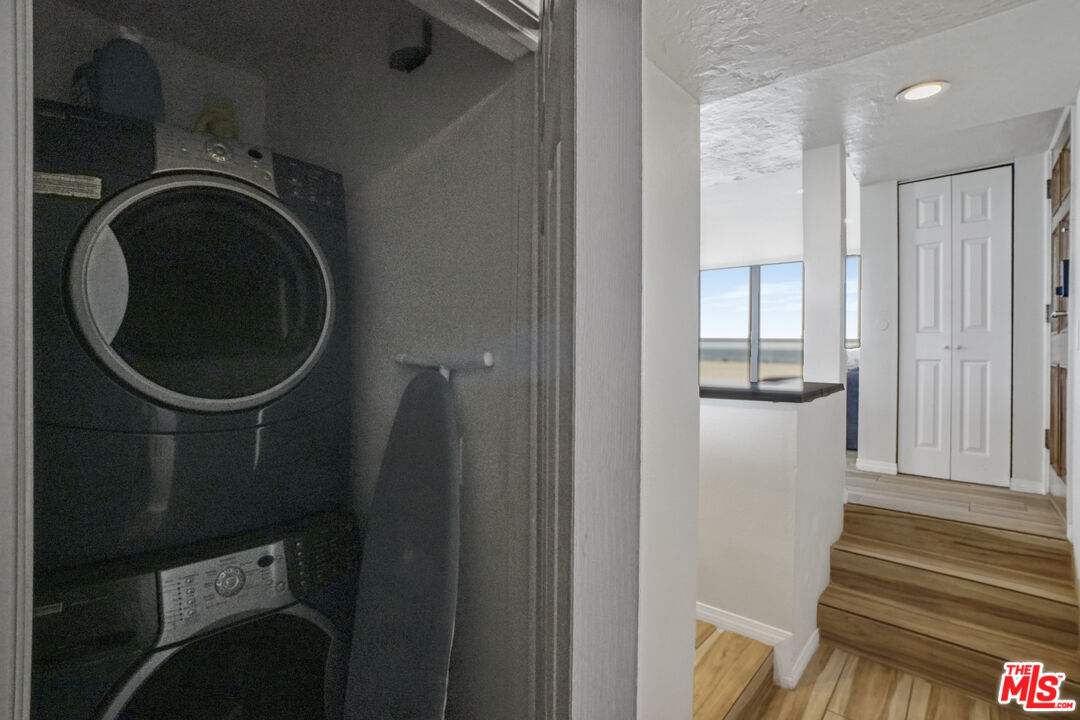 1 Jib Street, Unit 101 Marina del Rey, CA 90292 - Photo 22 of 46