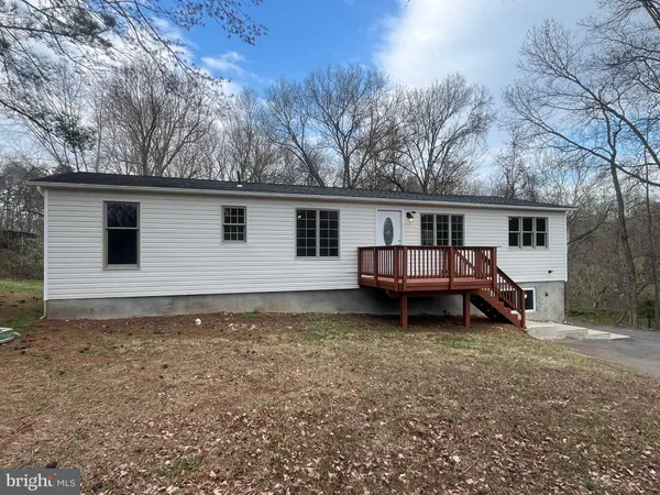$3,800 | 15106 Lee Highway, Gainesville, VA 20155
