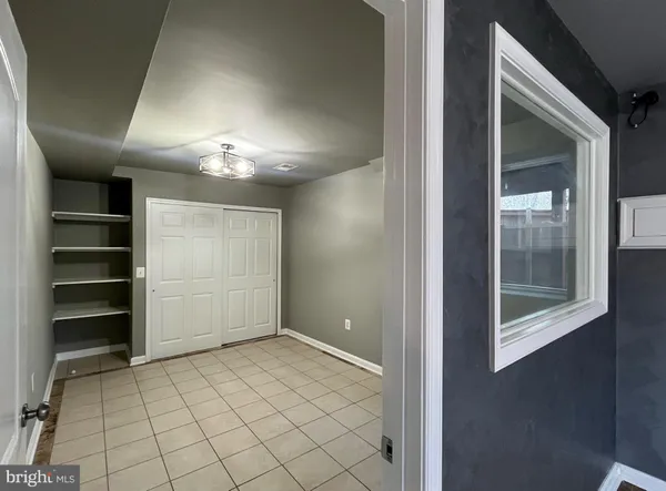 $3,800 | 15106 Lee Highway, Gainesville, VA 20155