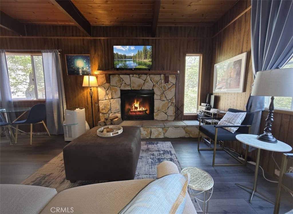 1226 Bridal Path Rimforest, CA 92378 - Photo 4 of 15