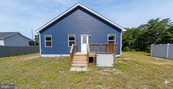 $2,495 | 990 Ebb Tide Drive, Colonial Beach, VA 22443