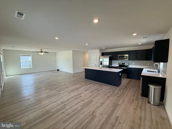 $2,445 | 990 Ebb Tide Drive, Colonial Beach, VA 22443