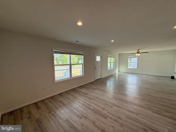 $2,445 | 990 Ebb Tide Drive, Colonial Beach, VA 22443