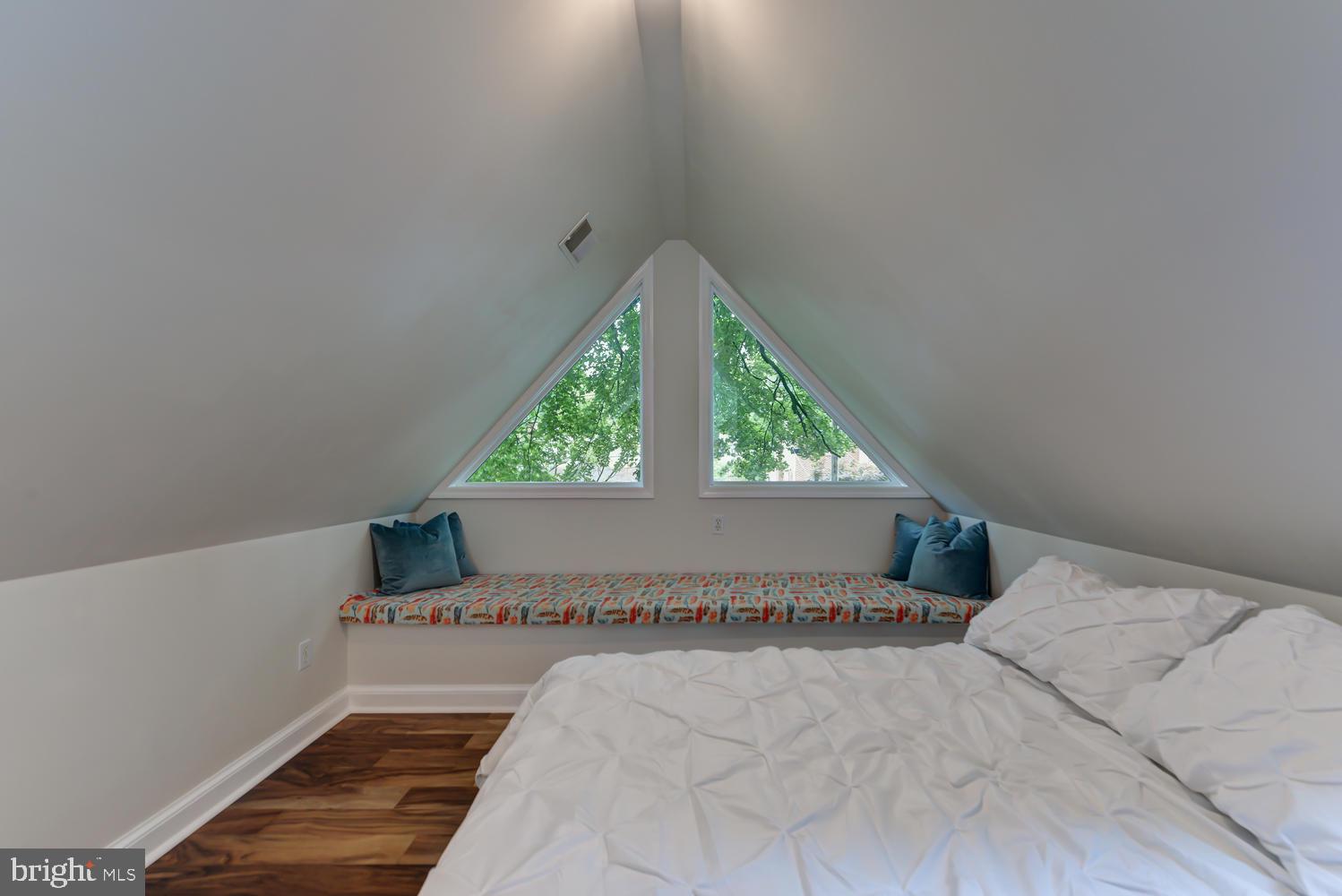 3105 Kingtree Street Silver Spring, MD 20902 - Photo 29 of 46 Master Bedroom