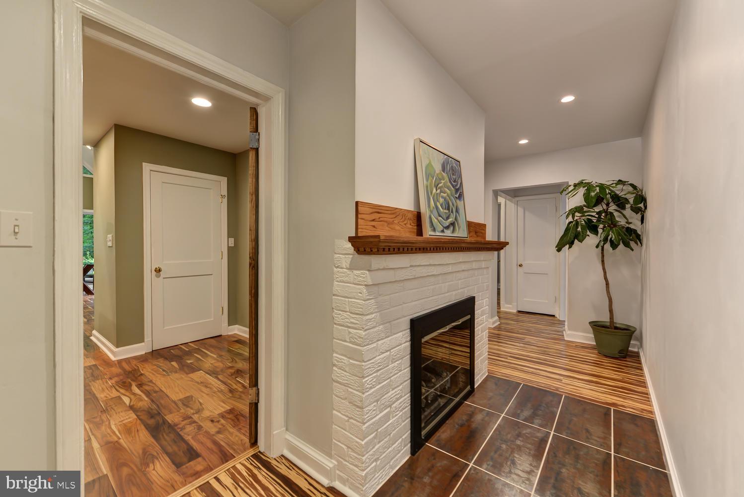 3105 Kingtree Street Silver Spring, MD 20902 - Photo 5 of 46 Interior Hallway