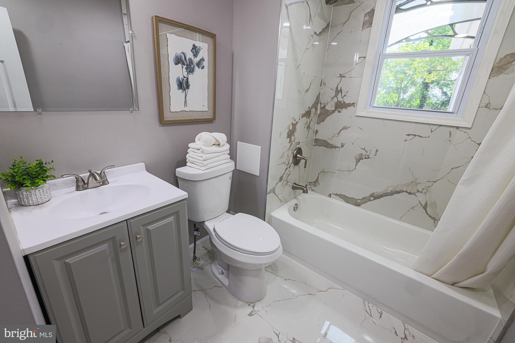 7665 Old Battle Grove Road Baltimore, MD 21222 - Photo 21 of 32 Full Bath Main Level