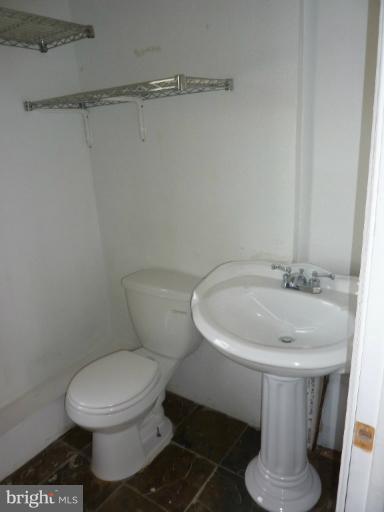 317 South Duncan Street Baltimore, MD 21231 - Photo 5 of 7 Bath