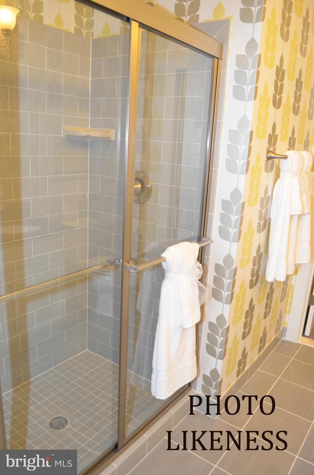 127 Decoverly Drive Gaithersburg, MD 20878 - Photo 20 of 30 a bathroom with a shower