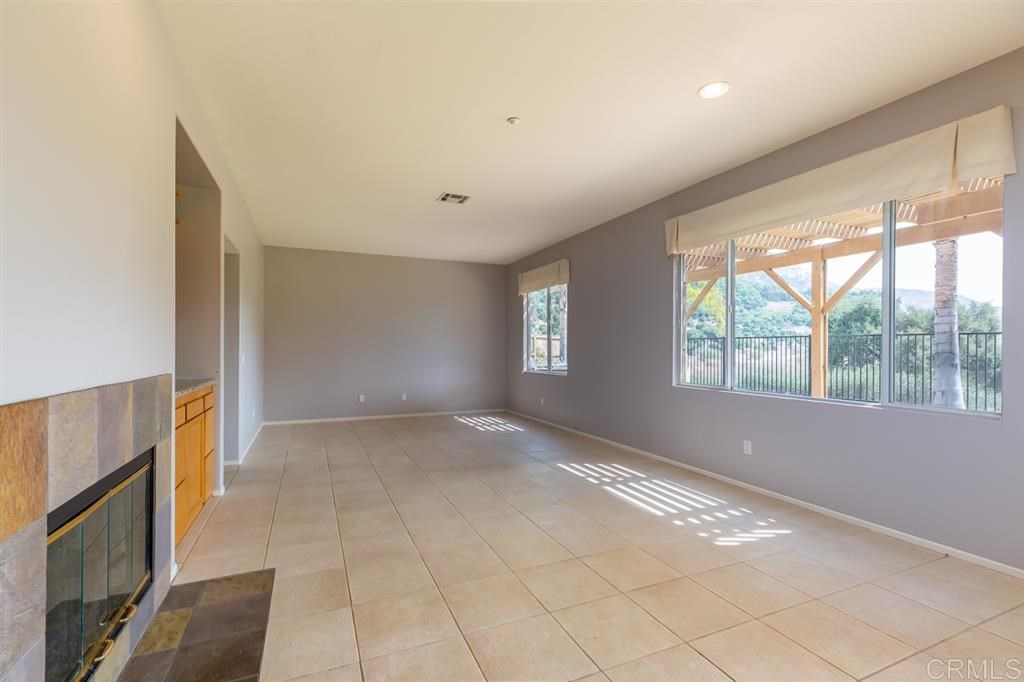 5066 Lake Circle Road Fallbrook, CA 92028 - Photo 10 of 25 Gallery Image 10