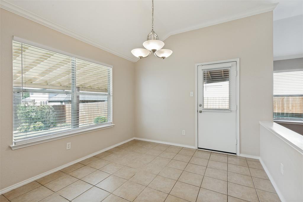 4008 Drexmore Road Fort Worth, TX 76244 - Photo 10 of 23 Breakfast area