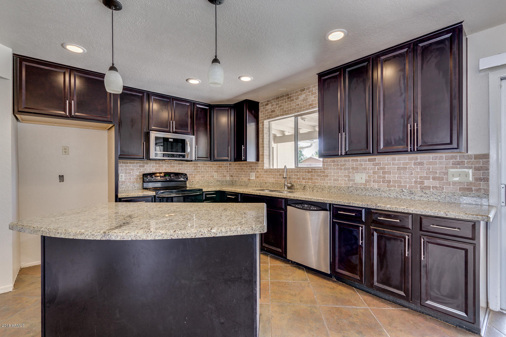 2155 East Decatur Street Mesa, AZ 85213 - Photo 8 of 24 Kitchen
