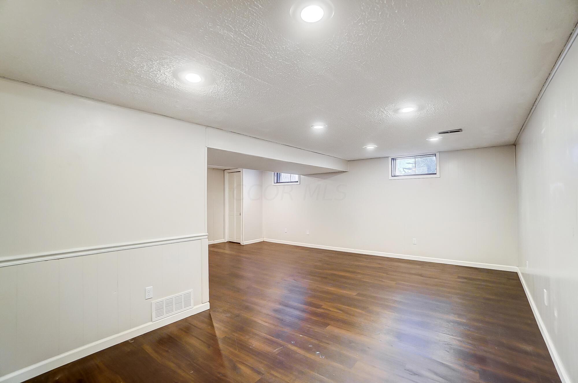 3075 Whitlow Road Columbus, OH 43232 - Photo 29 of 45 Rec Room