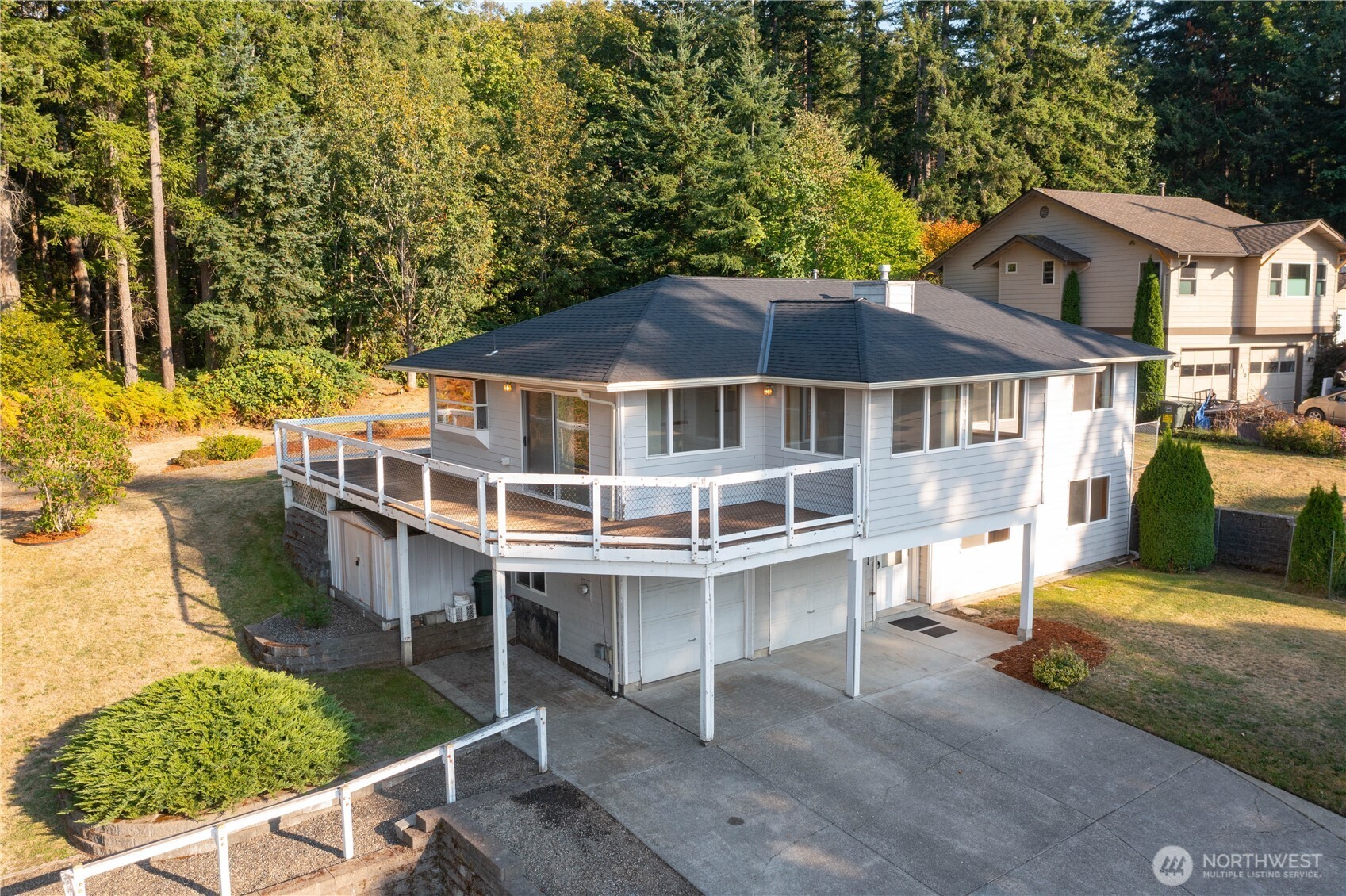 809 40th Street Bellingham, WA 98229 - Photo 9 of 37 Gallery Image 9