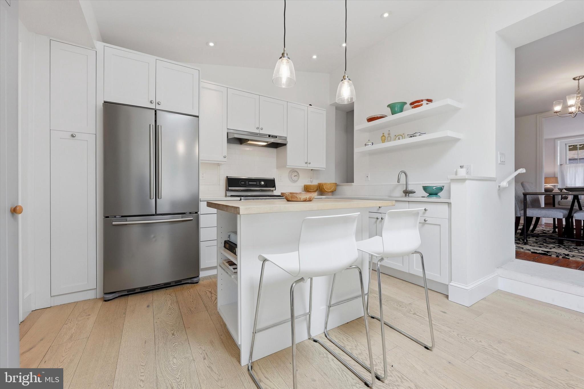 23 West Gravers Lane Philadelphia, PA 19118 - Photo 13 of 39