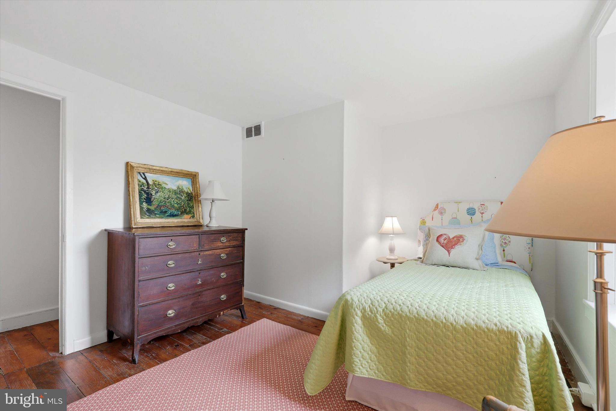 23 West Gravers Lane Philadelphia, PA 19118 - Photo 24 of 39