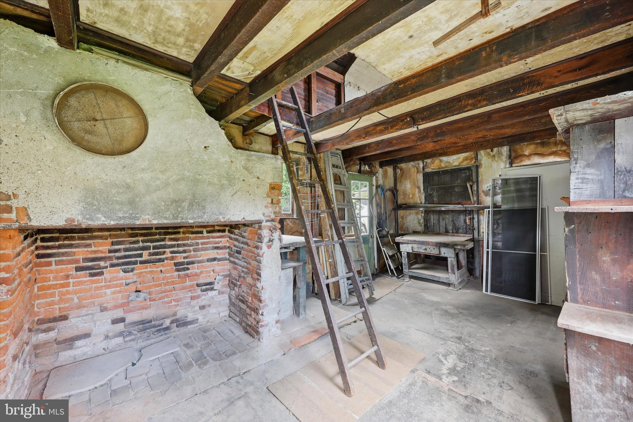 23 West Gravers Lane Philadelphia, PA 19118 - Photo 37 of 39 Interior Barn