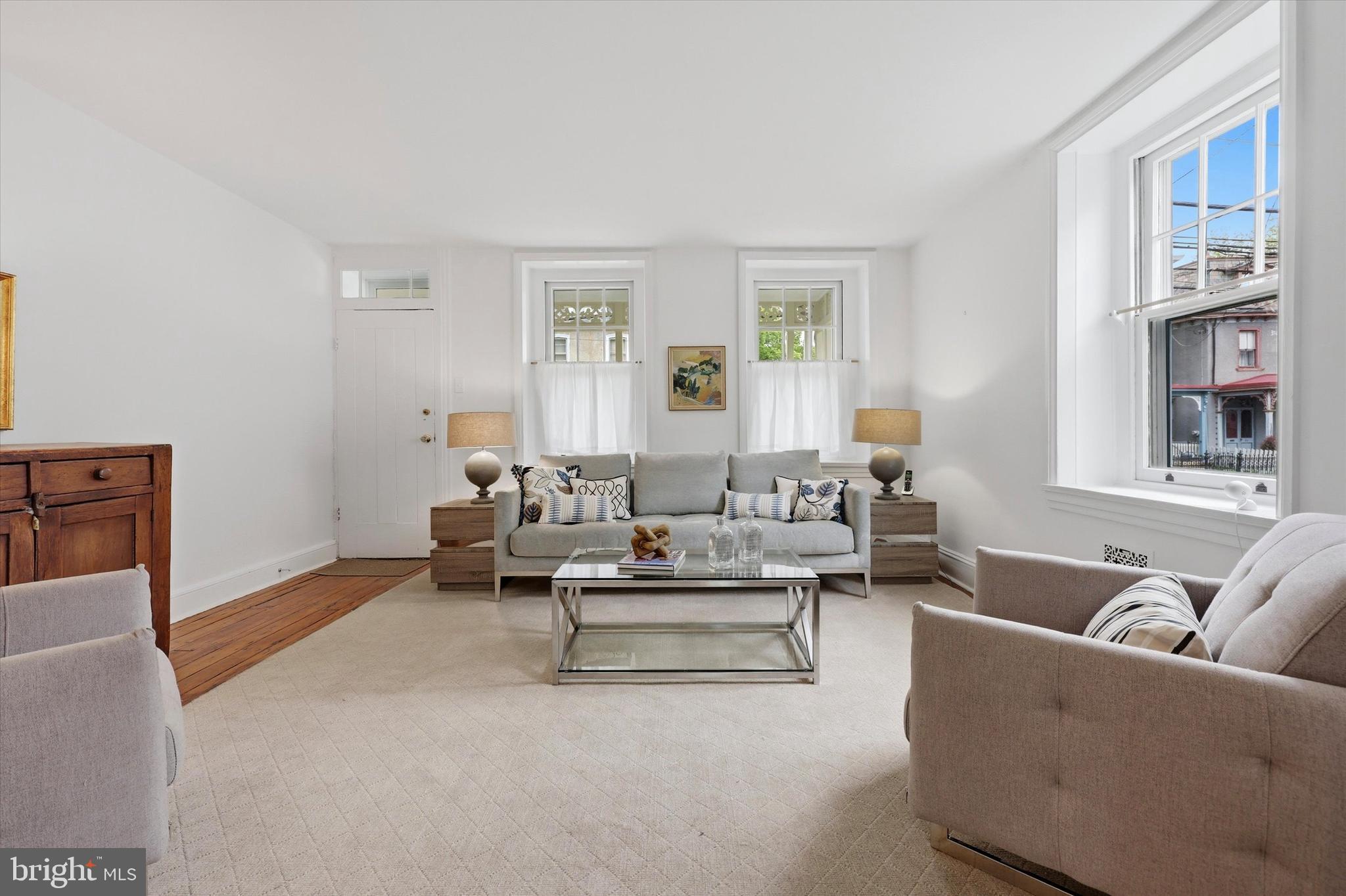 23 West Gravers Lane Philadelphia, PA 19118 - Photo 4 of 39