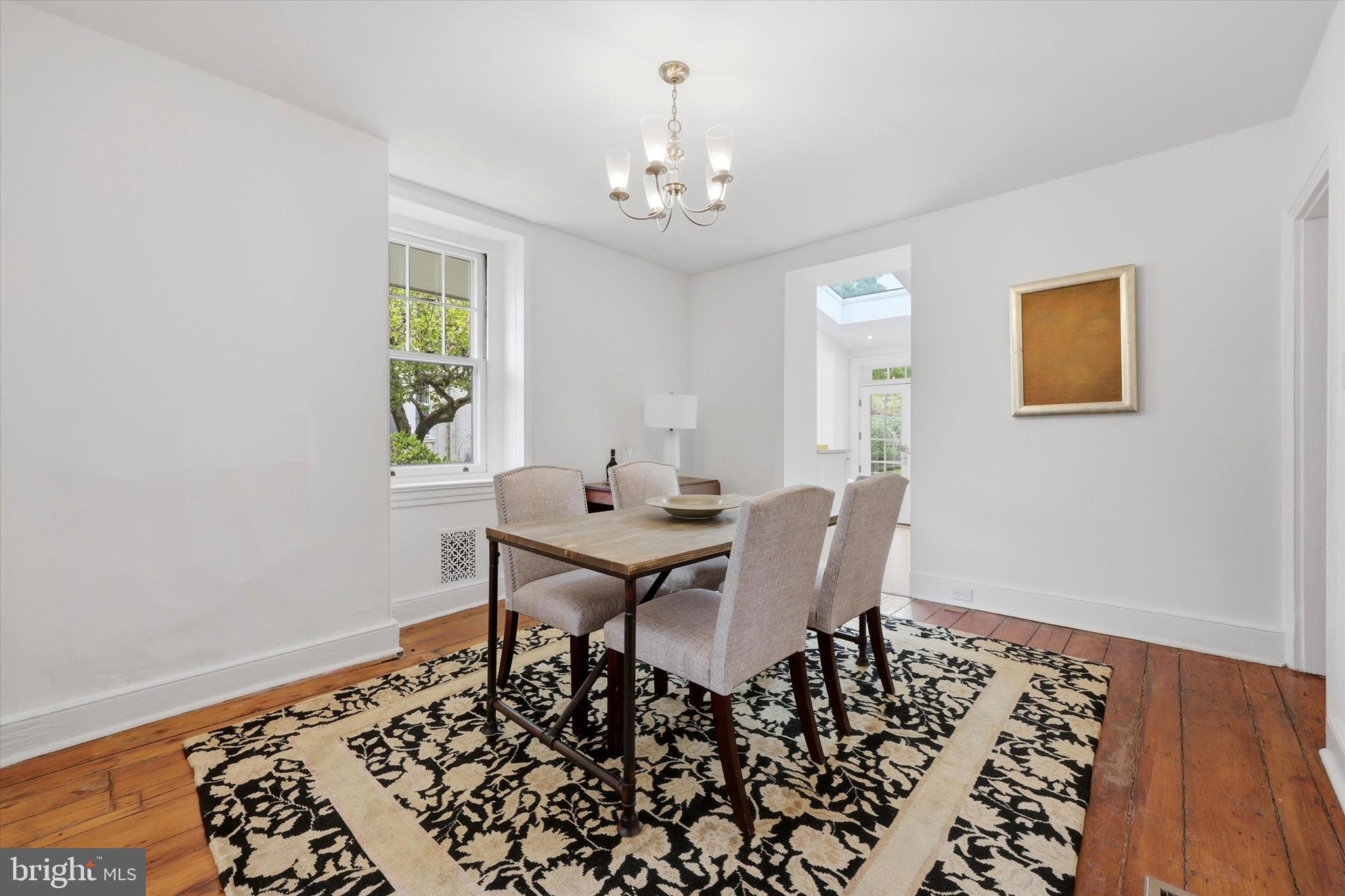 23 West Gravers Lane Philadelphia, PA 19118 - Photo 7 of 39