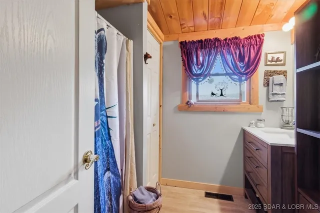 $589,900 | 270 Foggy Bottom Road, Roach, MO 65787