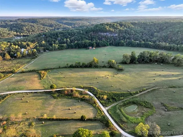 $599,900 | 270 Foggy Bottom Road, Roach, MO 65787