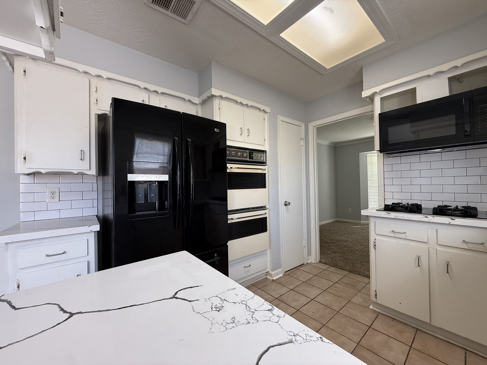 9206 Sharpview Drive Houston, TX 77036 - Photo 13 of 27