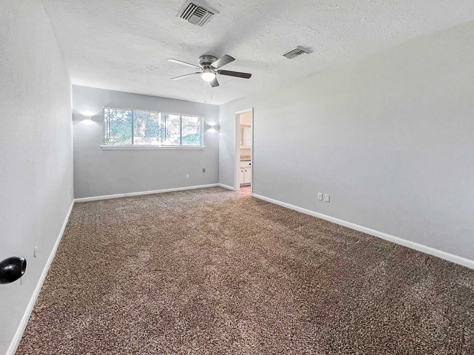 9206 Sharpview Drive Houston, TX 77036 - Photo 15 of 27 Primary Bedroom