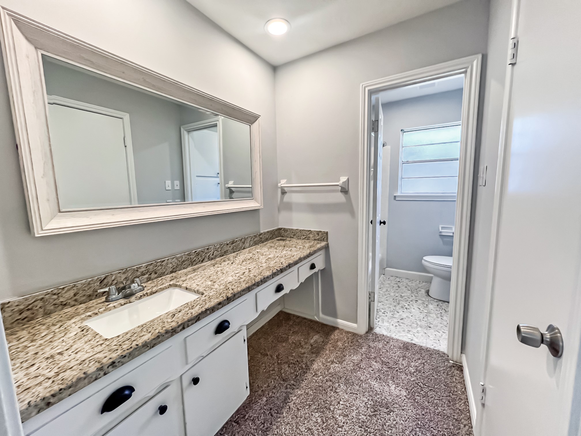 9206 Sharpview Drive Houston, TX 77036 - Photo 16 of 27 Primary Bath