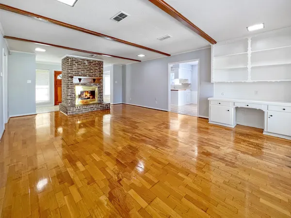 $2,195 | 9206 Sharpview Drive, Houston, TX 77036