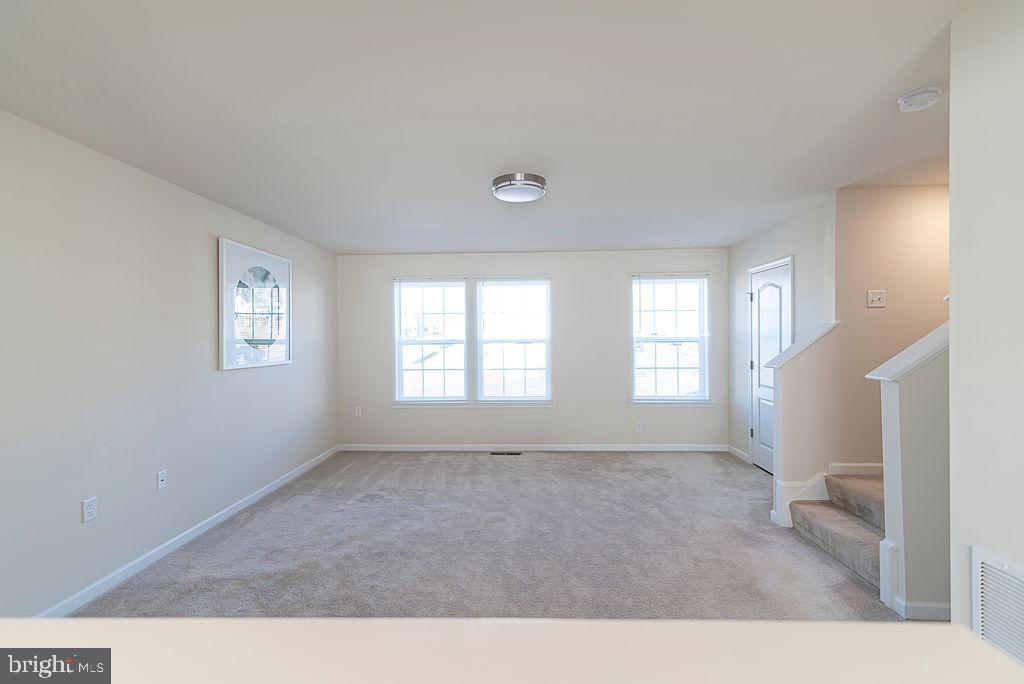 400 Rumbling Rock Road Hedgesville, WV 25427 - Photo 8 of 26