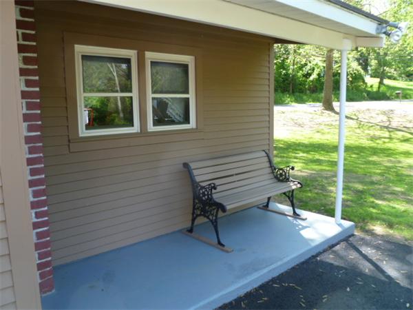 61 Pontoosic Road Westfield, MA 01085 - Photo 12 of 14 Gallery Image 12