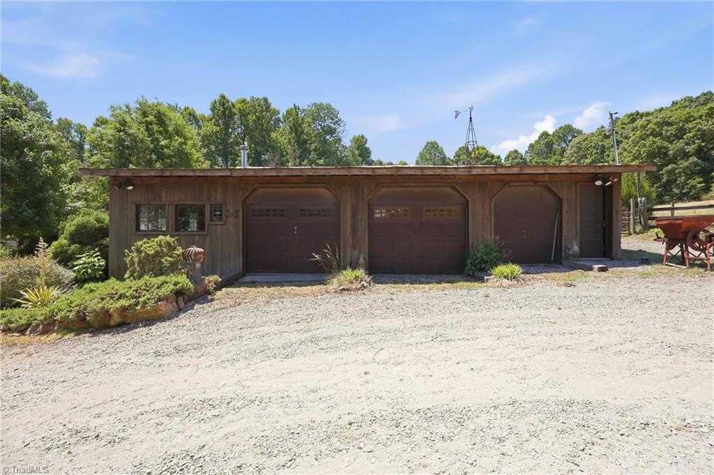 3168 Benny Lineberry Road Climax, NC 27233 - Photo 37 of 50 Garage