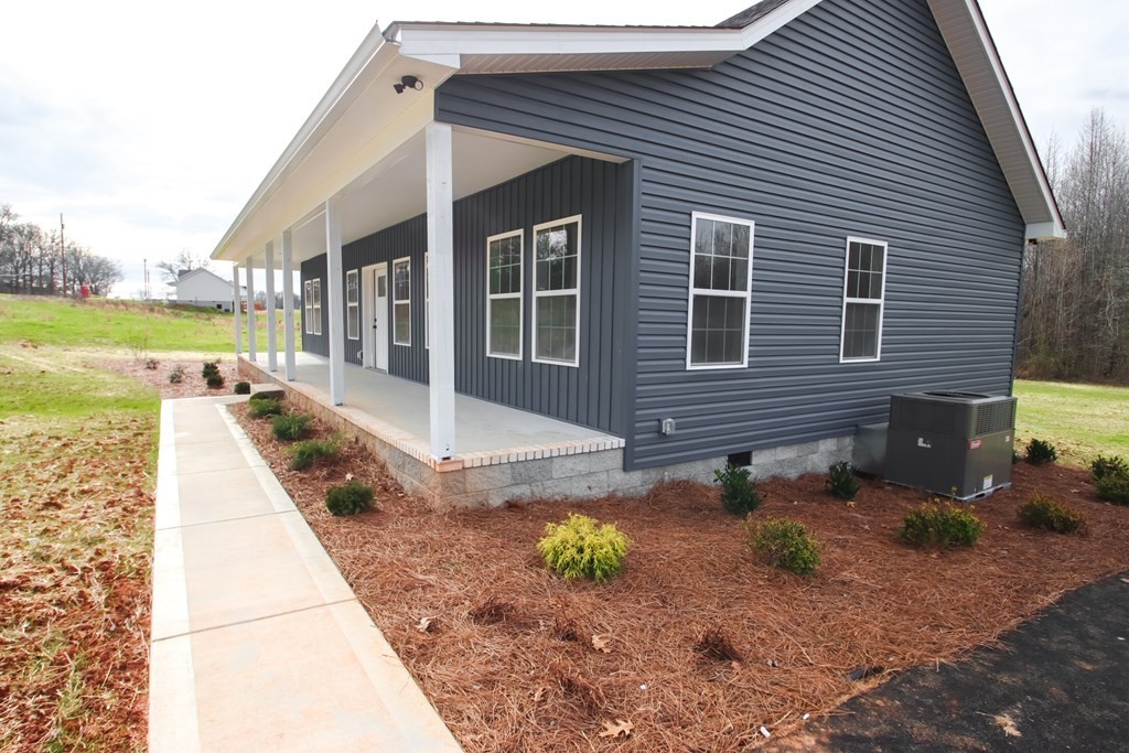 426 Frank Anderson Road Sparta, TN 38583 - Photo 4 of 22 Gallery Image 4