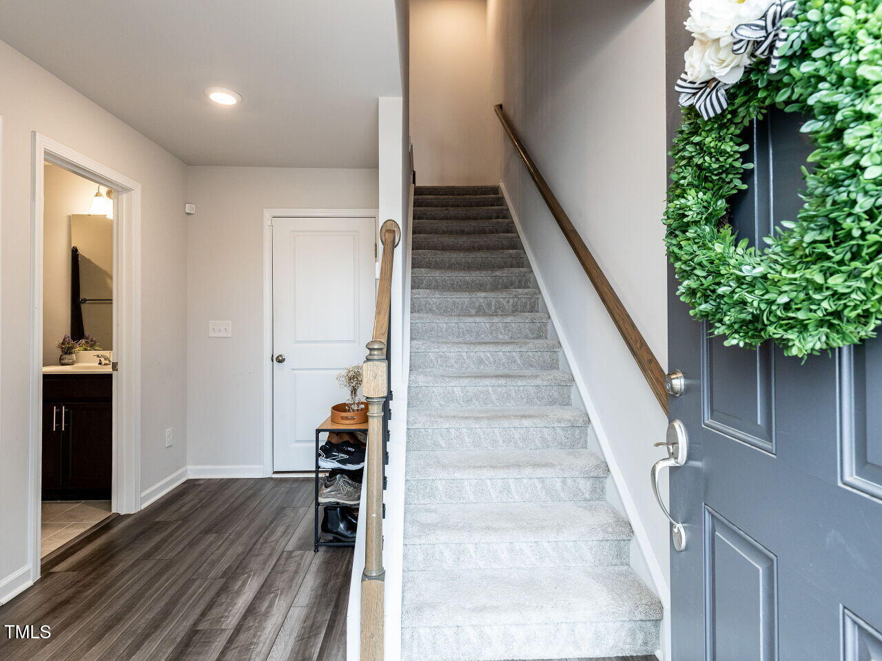 5238 Beardall Street Raleigh, NC 27616 - Photo 3 of 31 Foyer