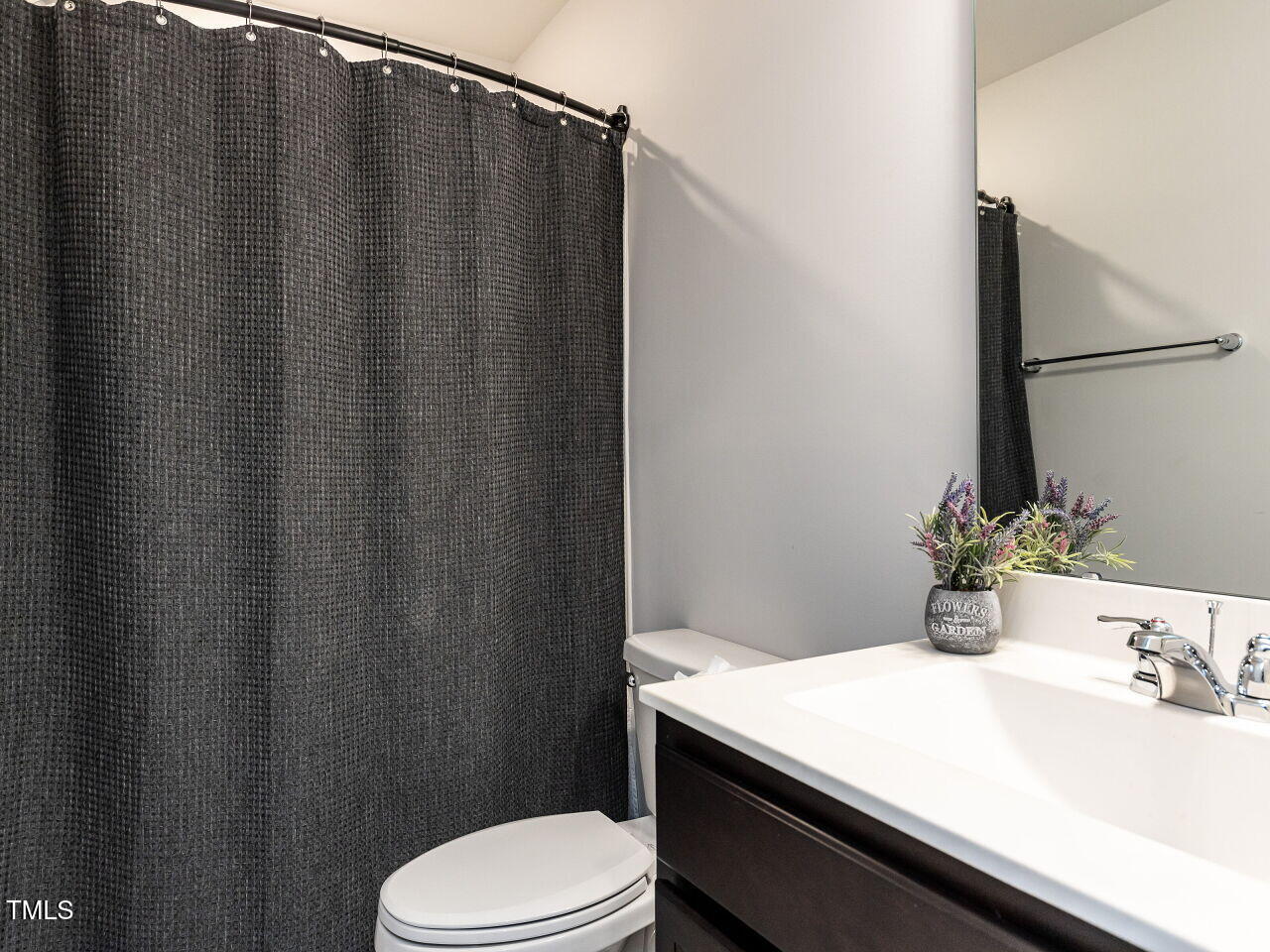 5238 Beardall Street Raleigh, NC 27616 - Photo 6 of 31 Full Bathroom Main Level