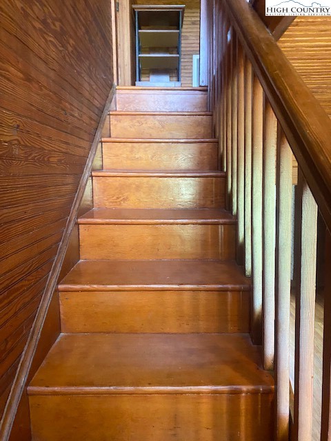 23 Millards Way Sparta, NC 28675 - Photo 44 of 46 a view of entryway