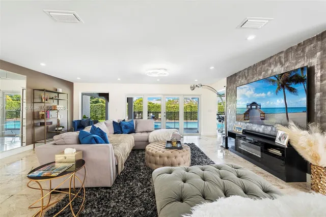 $12,500 | 5901 Southwest 56th Terrace, South Miami, FL 33143