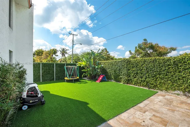 $12,500 | 5901 Southwest 56th Terrace, South Miami, FL 33143