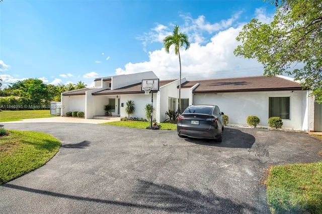 $12,500 | 5901 Southwest 56th Terrace, South Miami, FL 33143