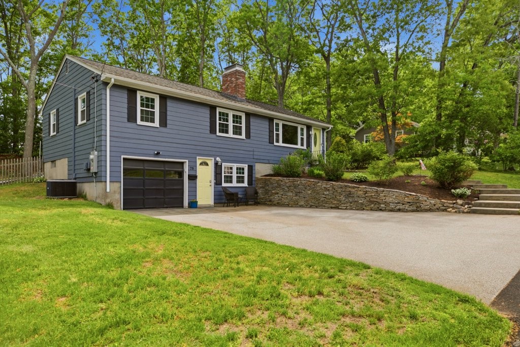 78 Grand View Road East Greenwich, RI 02818 - Photo 2 of 47